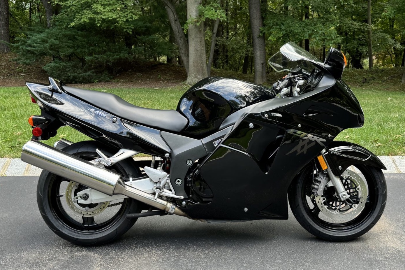 Honda CBR1100XX Super Blackbird ’97 to Honda Blackbird (1997-2005) review and used buying guide